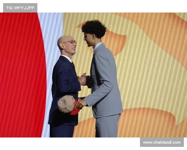 里萨谢谈融入球队秘诀：多面手能力让适应过程更加顺畅(萨里谢夫10种)