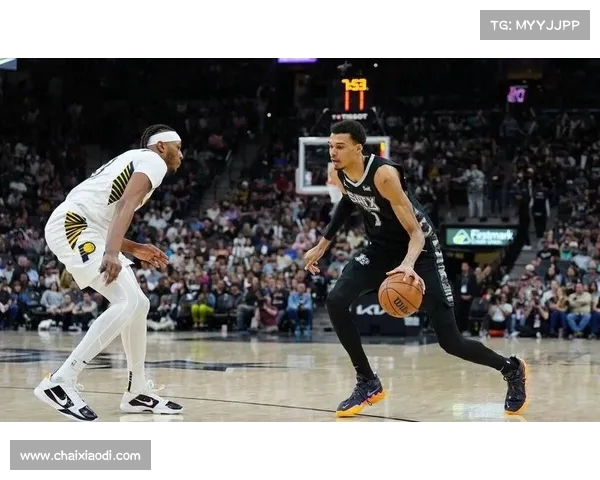 马刺队全力以赴，迎战季后赛资格战！