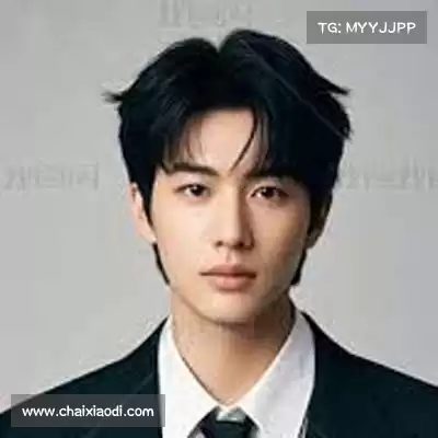诺含云